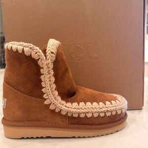 Mou Brown Winter Boots with Cream Trim NWT
